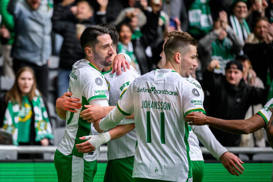 Hammarbys Nahir Besara jublar
