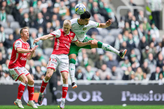 Kalmars Rony Jansson och Hammarbys Jusef Erabi