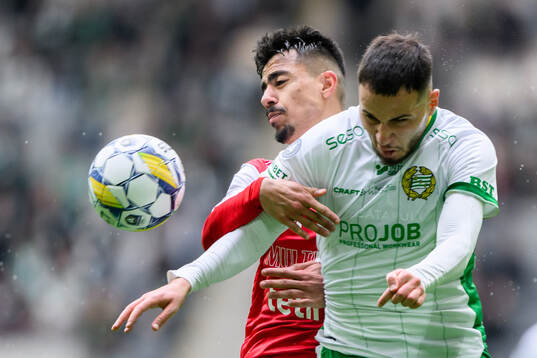 Kalmars Arash Motaraghebjafarpour och Hammarbys Abdelrahman