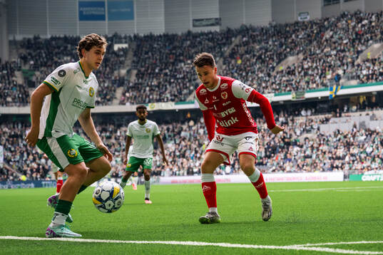 Hammarbys Hampus Skoglund och Kalmars Simon Skrabb