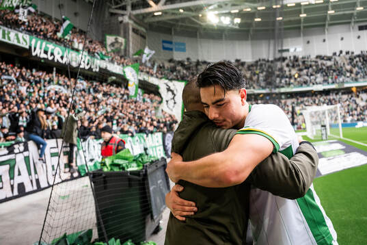 Hammarbys Jusef Erabi jublar
