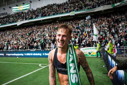 Hammarbys Fredrik Hammar jublar
