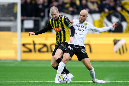 Häckens Simon Gustafson och Mjällbys Viktor Gustafson