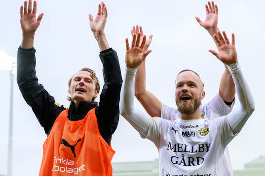 Mjällbys Viktor Gustafson jublar