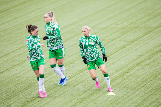 Hammarbys Smilla Vallotto, Stina Lennartsson och Jonna