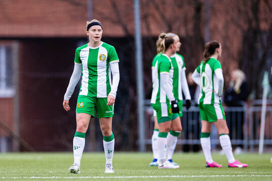Hammarbys Julie Blakstad deppar