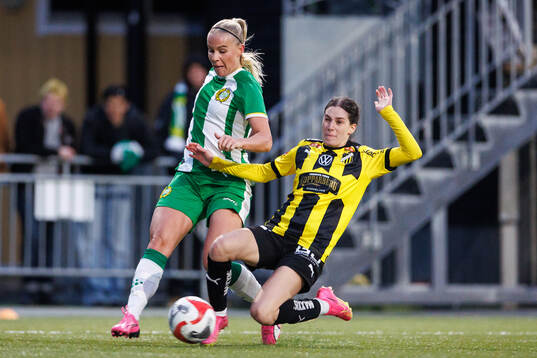 Hammarbys Stina Lennartsson och Häckens Clarissa Larisey
