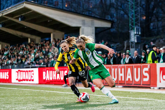 Hammarbys Anna Jøsendal och Häckens Josefine Rybrink