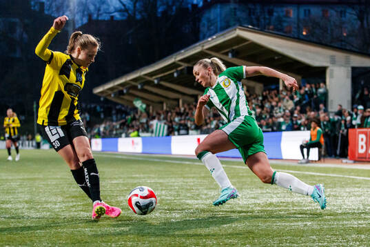 Häckens Katariina Kosola och Hammarbys Anna Jøsendal