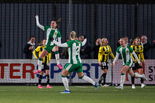 Hammarbys Smilla Vallotto jublar