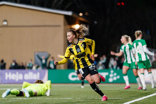Häckens Katariina Kosola jublar