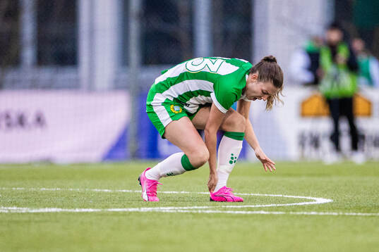 Hammarbys Emma Westin har ont