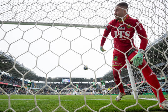 GAIS målvakt Mergim Krasniqi deppar