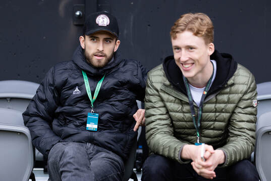 GAIS Jack Cooper Love och Filip Beckman innan