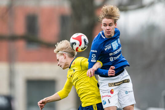 Ängelholms Leo Hedenberg och Norrby IFs Vidar Svendsen