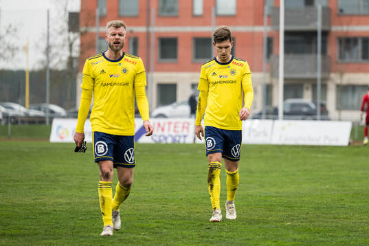 Ängelholms Robin Nilsson  och Niklas Svensson  deppar