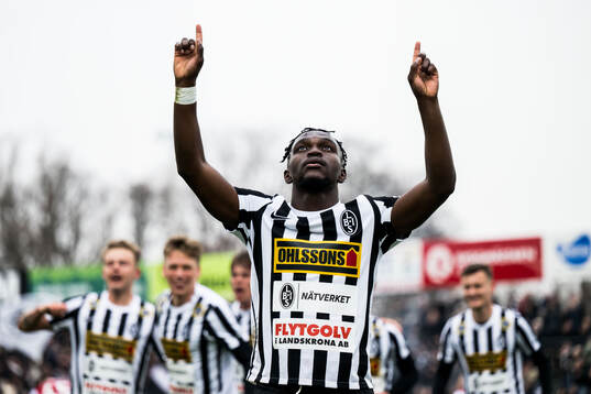 Landskronas Kofi Asare jublar