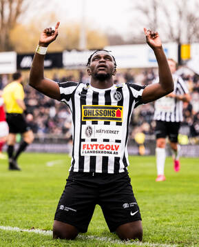 Landskronas Kofi Asare jublar