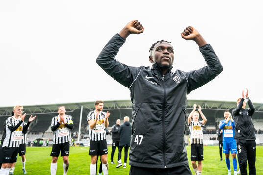 Landskronas Kofi Asare jublar