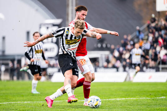Landskronas Vincent Sundberg och Sandvikens IFs Kasper