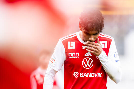 Sandvikens IFs Jonathan Karlsson deppar
