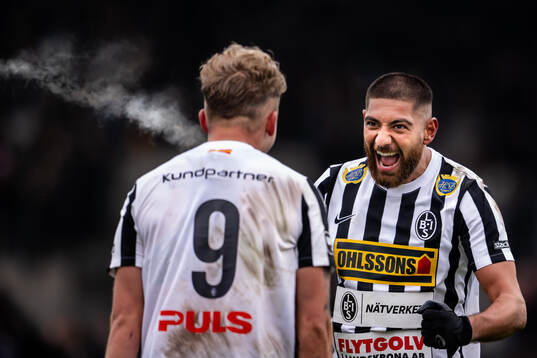 Landskronas Frederik Ihler och Rassa Rahmani jublar