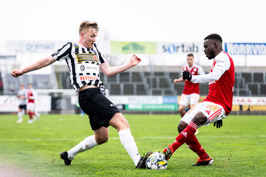 Landskronas Jesper Strid och Sandvikens IFs Mohammed Sadat