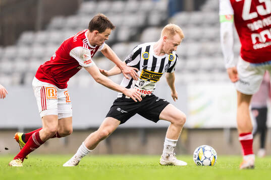 Sandvikens IFs Daniel Söderberg och Landskronas David