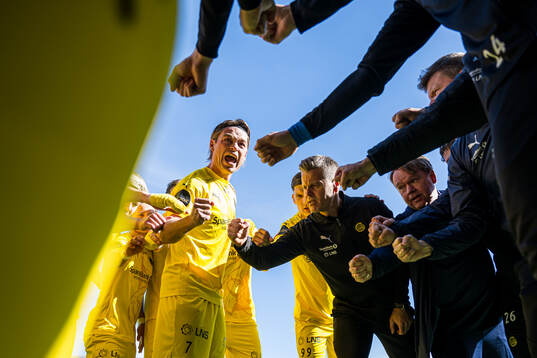Patrick Berg of Bodø/Glimt and Kjetil Knutsen, head coach