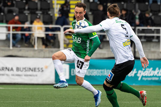 Brages Cesar Weilid och Varbergs Oskar Sverrisson