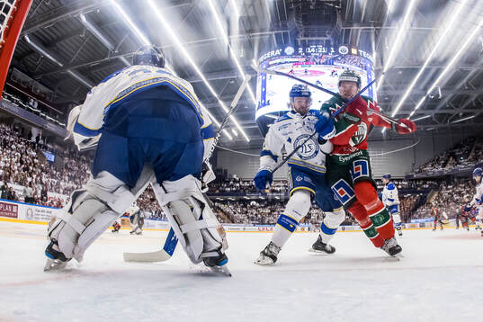 Leksands Anton Lindholm och Frölundas Linus Öberg