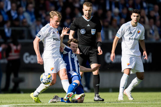 Djurgårdens Rasmus Schuller och IFK Göteborgs Kolbeinn
