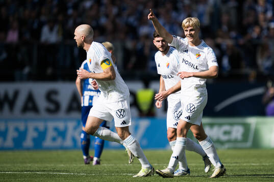 Djurgårdens Lucas Bergvall jublar
