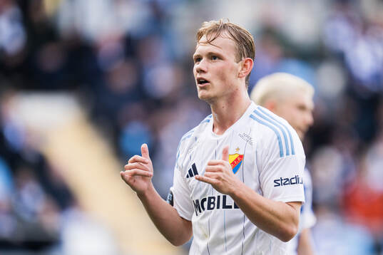 Djurgårdens Tobias Gulliksen jublar
