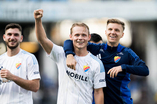 Djurgårdens Tobias Gulliksen jublar
