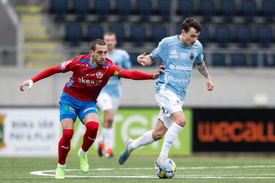 Helsingborgs Arian Kabashi och Gefles Adrian Edqvist