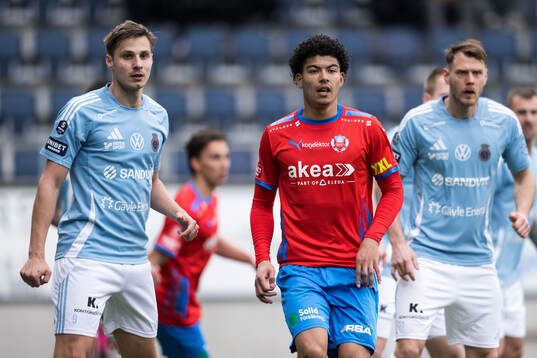 Gefles Jacob Hjelte och Helsingborgs Milan Silva Rasmussen