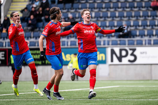 Helsingborgs Ervin Gigovic, Wilhelm Loeper och Taylor