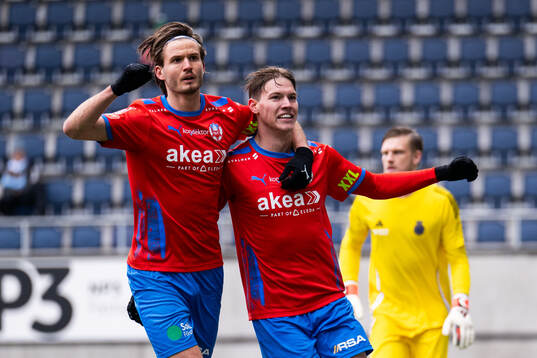 Helsingborgs Wilhelm Loeper och Taylor Silverholt jublar