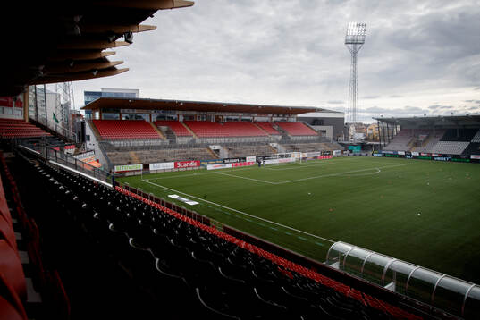 Östra läktaren på Behrn Arena