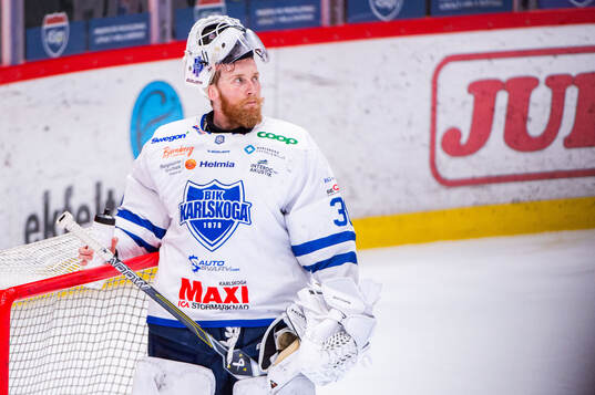 Karlskogas målvakt Victor Brattström deppar