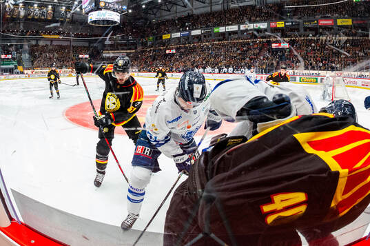 Brynäs Jack Kopacka och Karlskogas Eskild Bakke Olsen