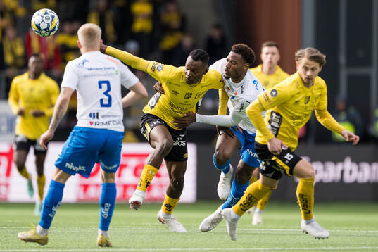 Elfsborgs Jalal Abdullai och Värnamos Samuel Kotto