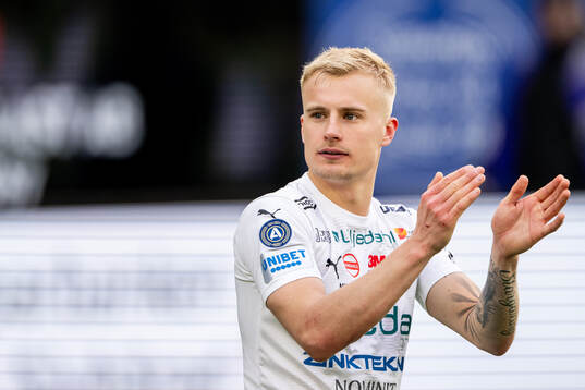 Värnamos Viktor Bergh jublar
