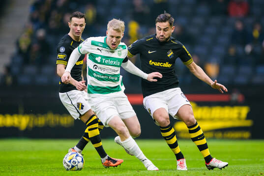 Västerås Simon Johansson mot AIKs Bersant Celina och