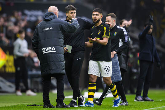 AIKs tränare Henning Berg och Omar Faraj