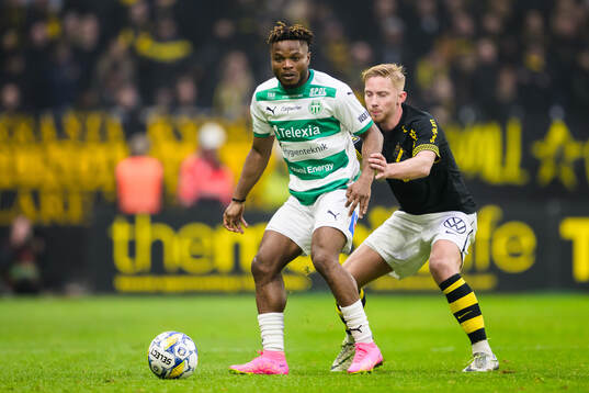 Västerås Henry Offia och AIKs Eskil Edh
