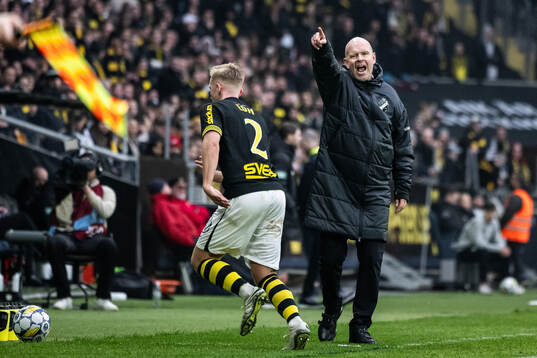 AIKs tränare Henning Berg