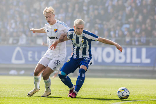 Djurgårdens Lucas Bergvall och IFK Göteborgs Andreas Pyndt