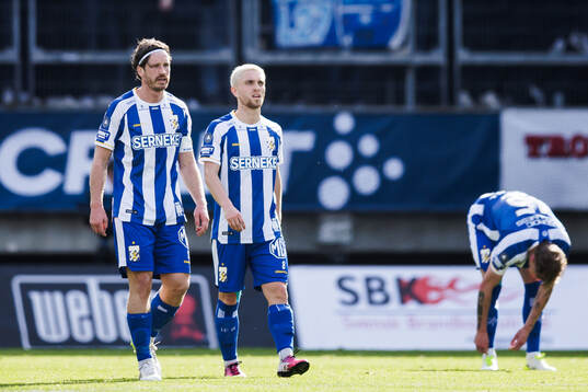 IFK Göteborgs Gustav Svensson och Andreas Pyndt deppar